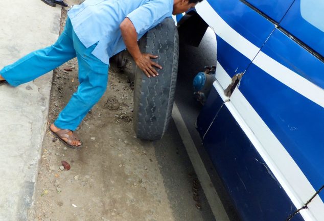 bus_medan_insel_samosir_indonesien008