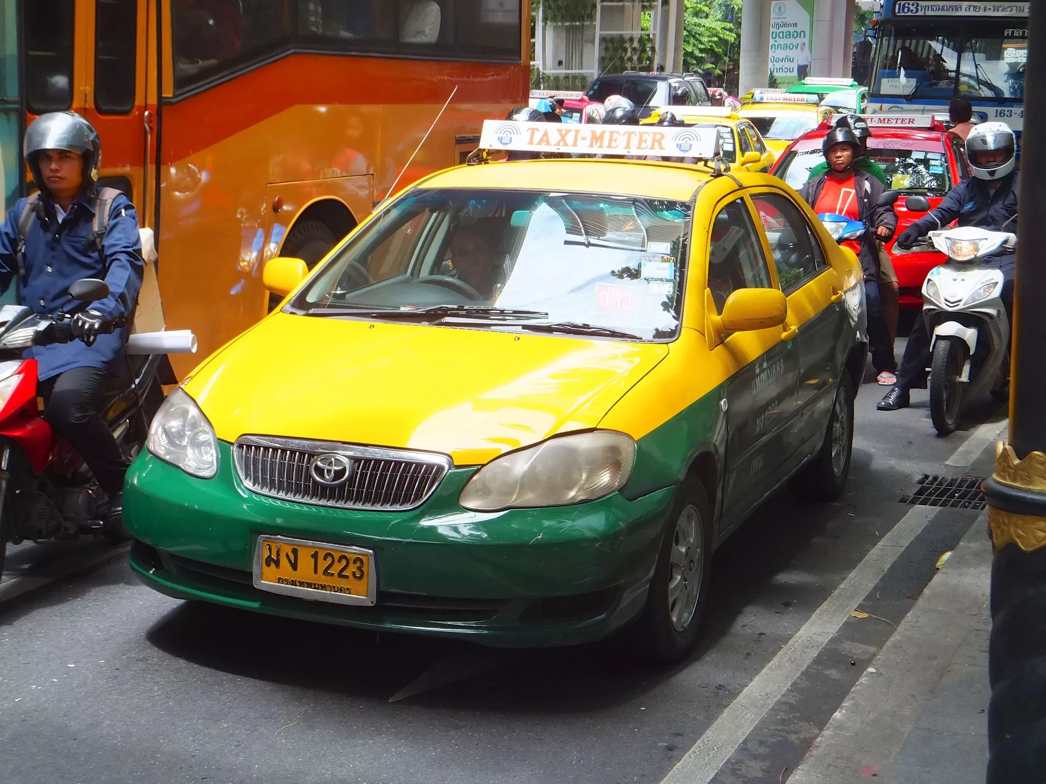 Das Meter-Taxi | Verkehrsmittel Bangkok