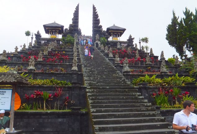 tempel_pura_besakih_2013_001