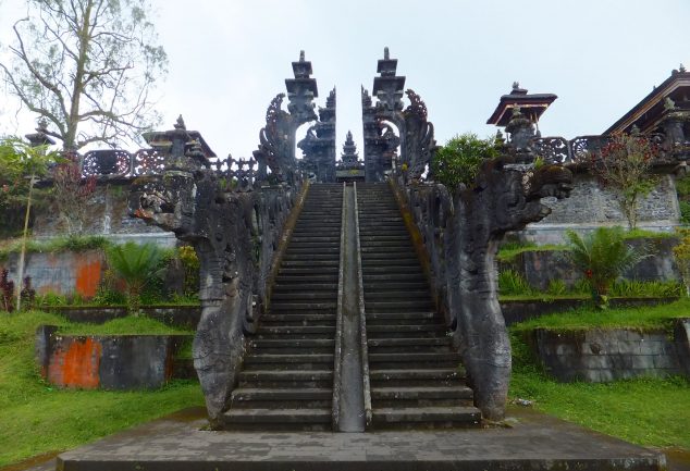 tempel_pura_besakih_2013_013
