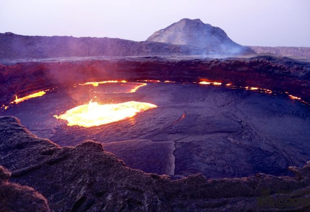 Erta Ale – Der rot glühende Vulkan