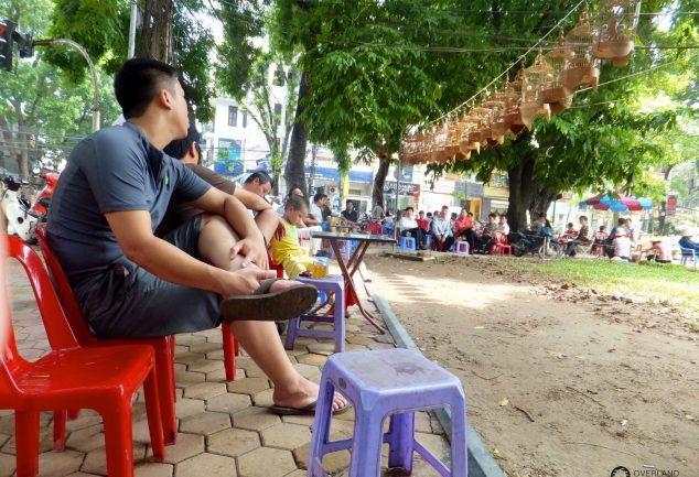 Das Zwitschern am See „Thien Quang Lake“ in Hanoi