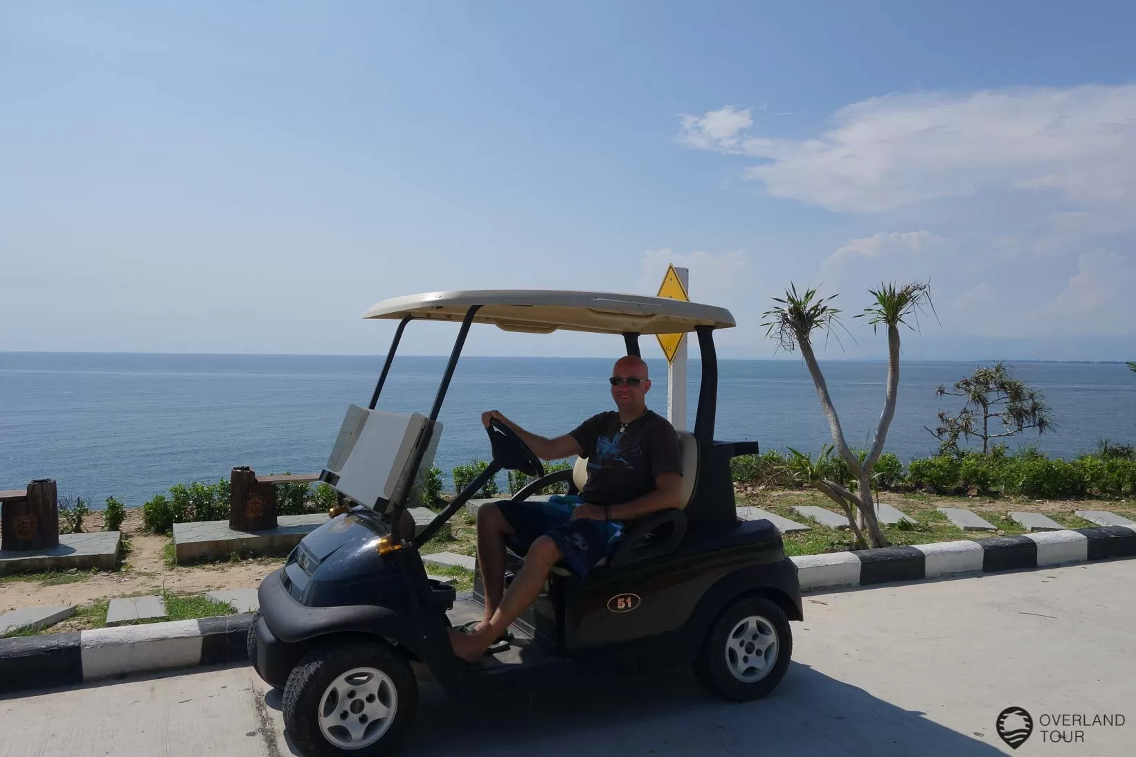 Golf-Cart-Cruising - Am View Point von Koh Samet Golf-Cart-Cruising - Am View Point von Koh Samet