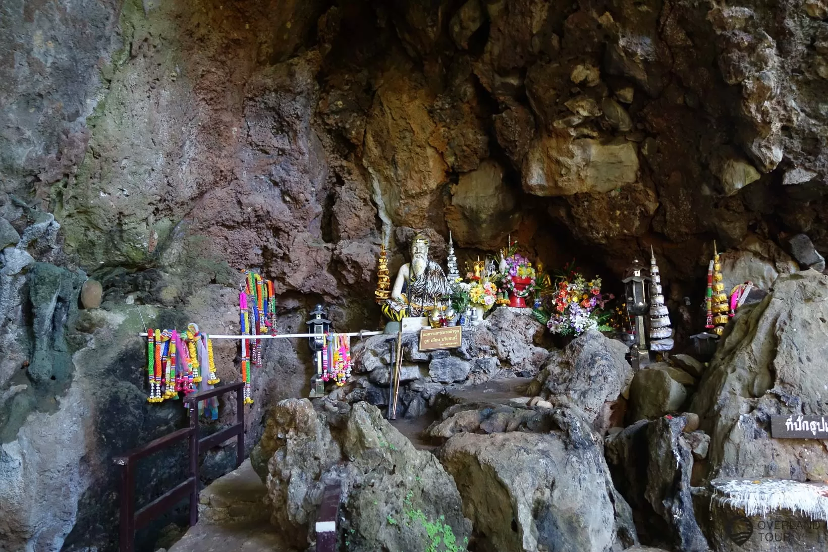 Motorrad-Etappe 3 - Mae Hong Son nach Pai auf der Straße 1095 - Bilder der Fish Cave Motorrad-Etappe 3 - Mae Hong Son nach Pai auf der Straße 1095 - Bilder der Fish Cave