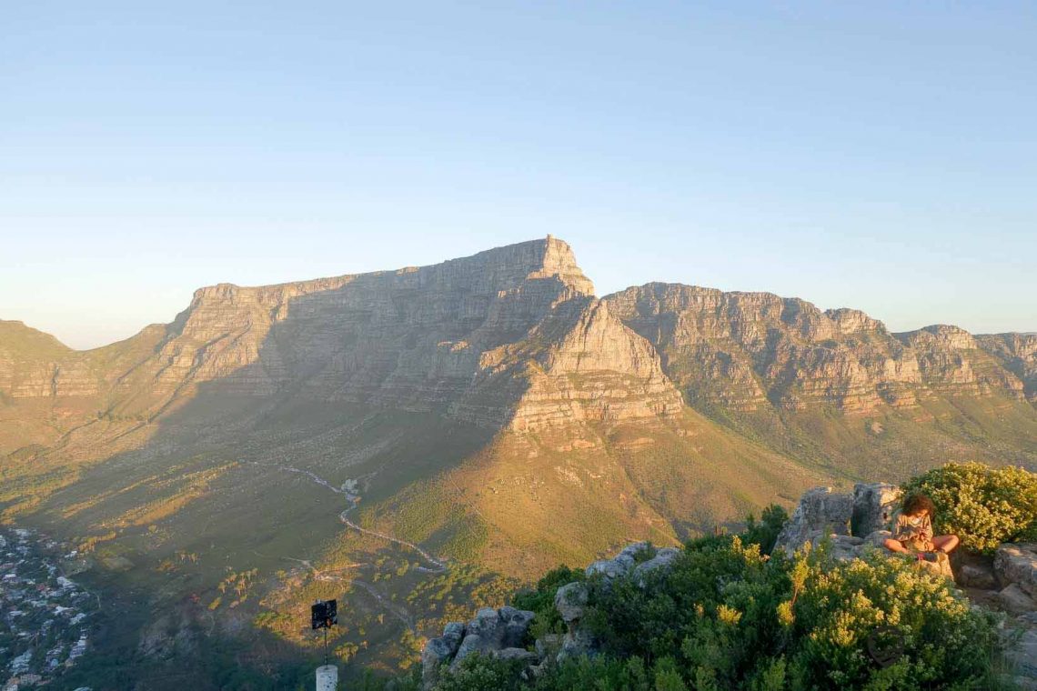 Die Aussicht auf den Tafelberg vom Lion´s Head aus