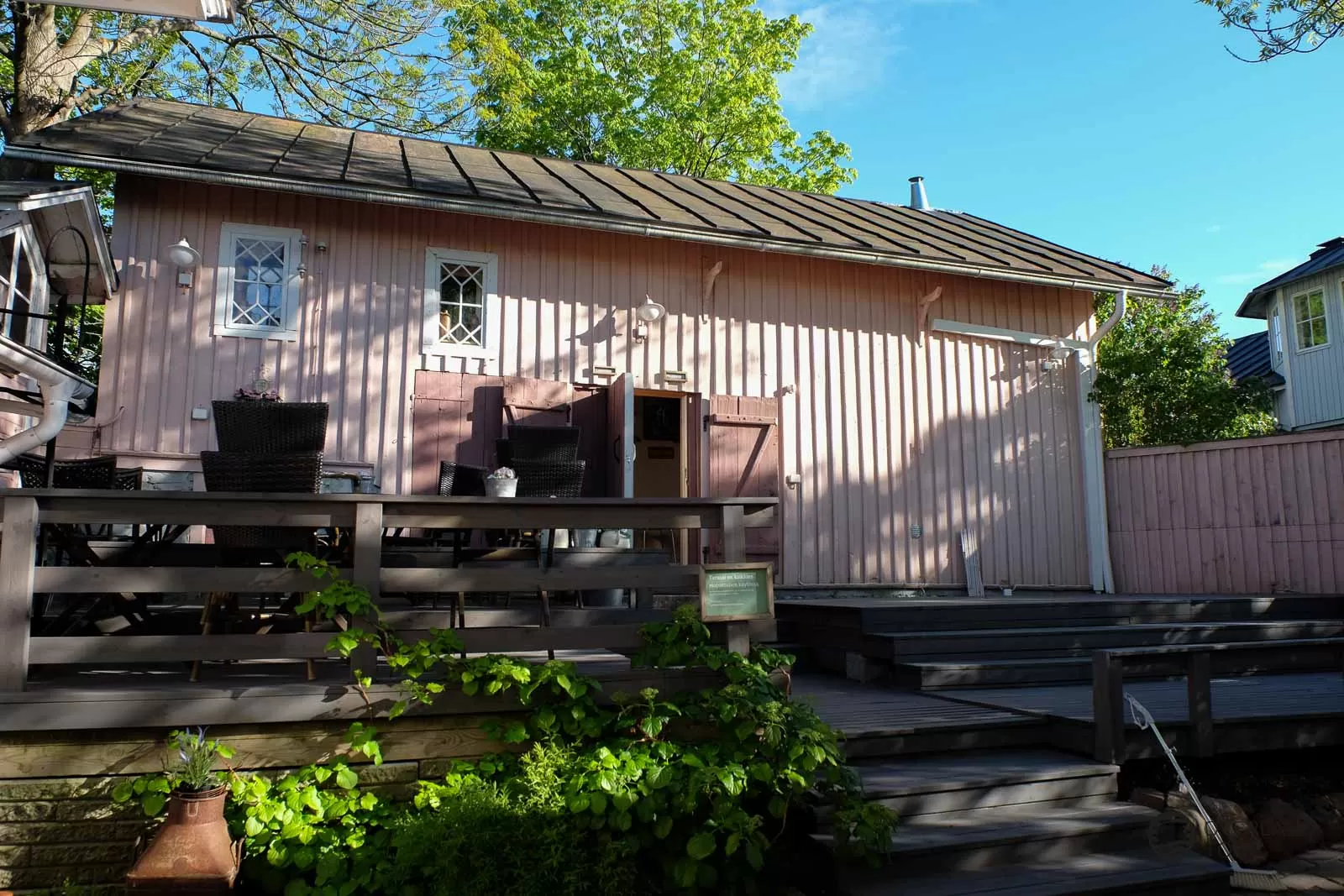 Naantali - Finnland Hier ist der Eingang zur Unterkunft Leivonen