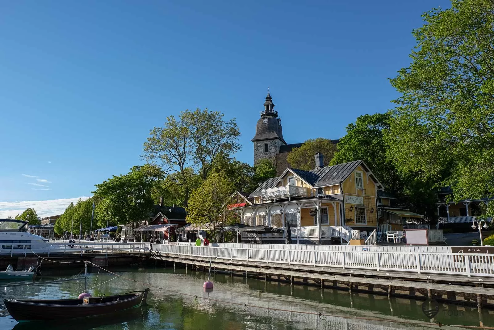 Naantali - Finnland Naantali hat eine wundervolle Altstadt mit alten Holzhäusern und einem netten Hafen