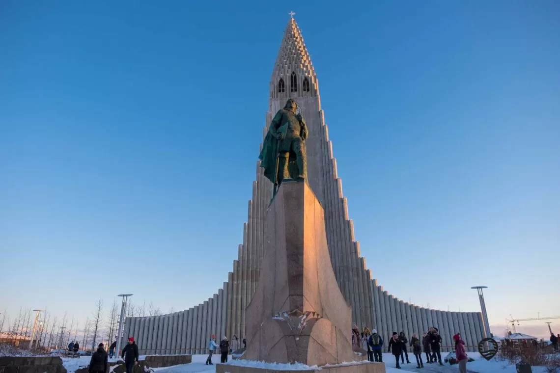 Hallgrímskirkja in Reykjavik, eine der schönsten modernen Kirchen