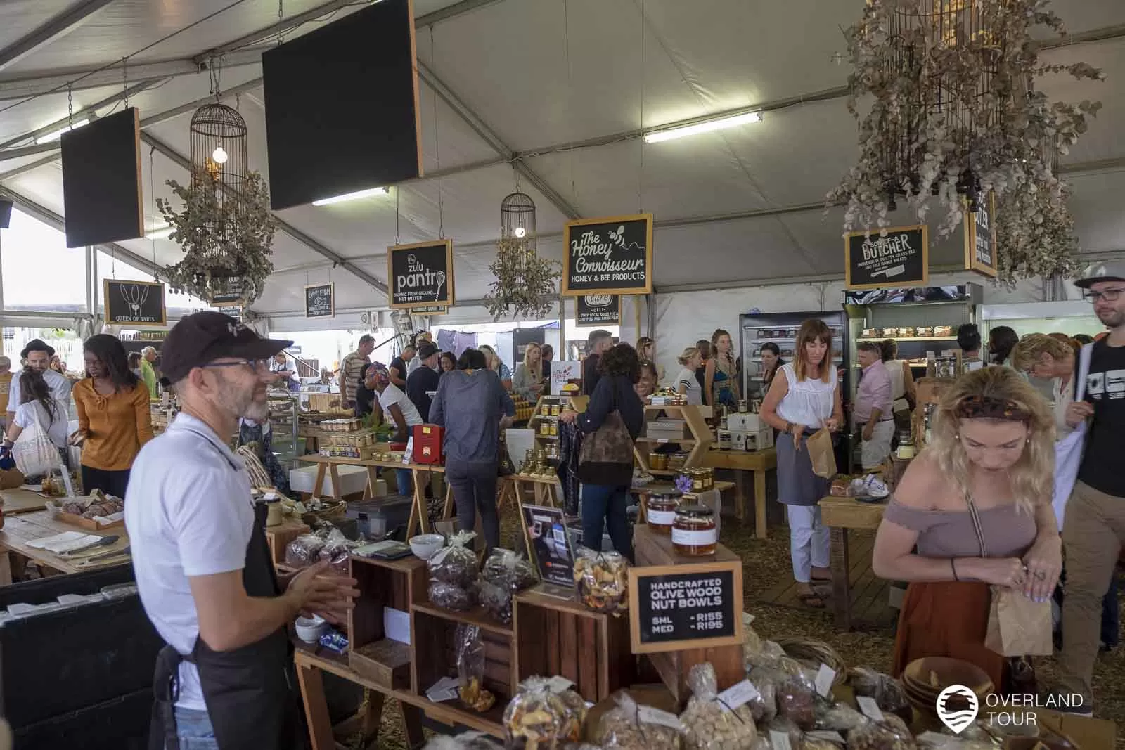 Der OZCF Market ist ein Community-Farm-Markt für unabhängige lokale Bauern und lokale Lebensmittelproduzenten