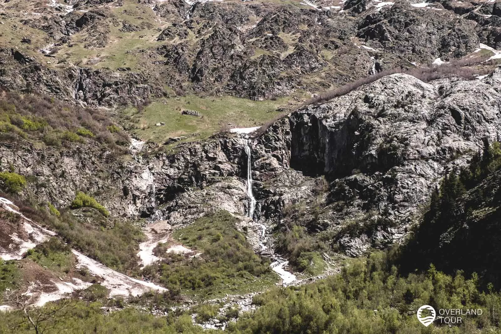 Mestia – Wandern in Swanetien inkl. Wehrtürme Auf der Wanderung von Mazeri zum Ushba Geltscher - Abschnitt 2
