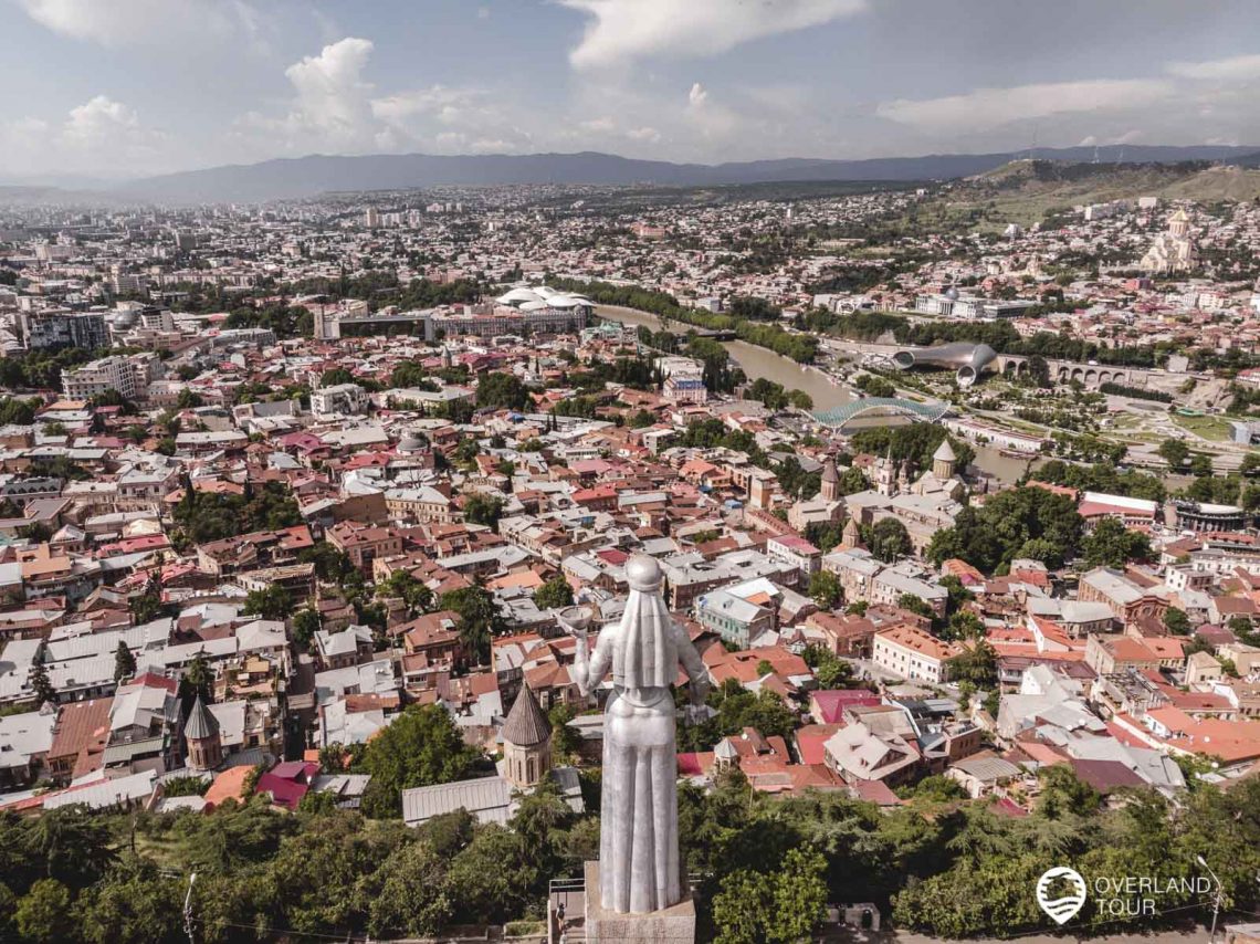 Kartlis Deda Statue (ქართლის დედა) und der Überblick über Tiflis - Die Bilder habe ich mit der Drohne aufgenommen