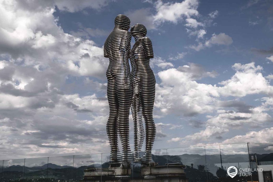 Ali und Nino - Die Liebes-Skulptur in Batumi