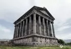 Der Garni Tempel war einst ein heidnischer Tempel, der dem armenischen Sonnengott Mihr gewidmet war