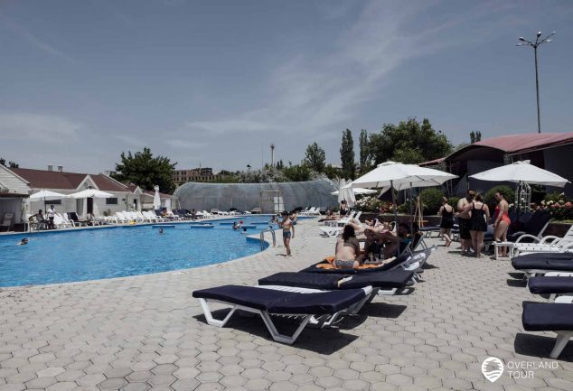 Vahakni Pool and Bar in Jerewan