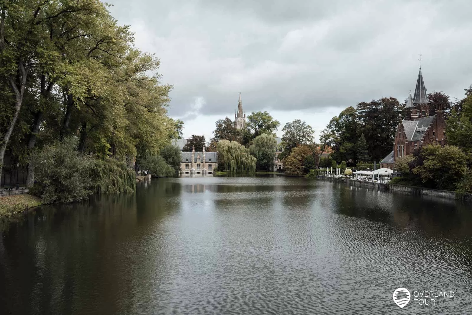 Sehenswürdigkeiten in Brügge - 14 Highlights für einen Tagesausflug Das romantische Fleckchen in Brügge - Hier der Minnewaterpark im Süden von Brügge