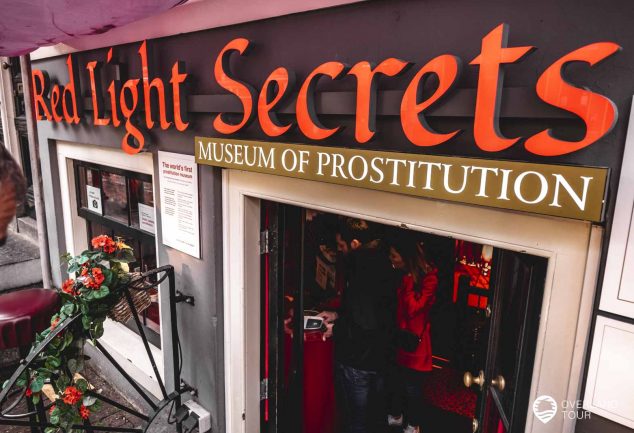 Rotlichtviertel Amsterdam – The Red Light District Guide incl. do's & don'ts