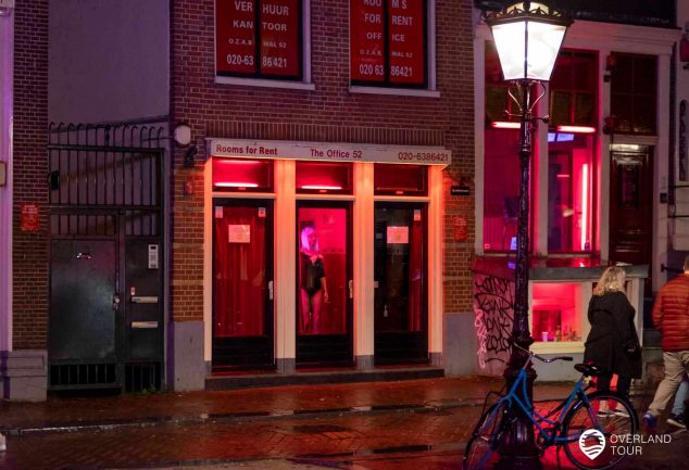 Rotlichtviertel Amsterdam – The Red Light District Guide incl. do's & don'ts