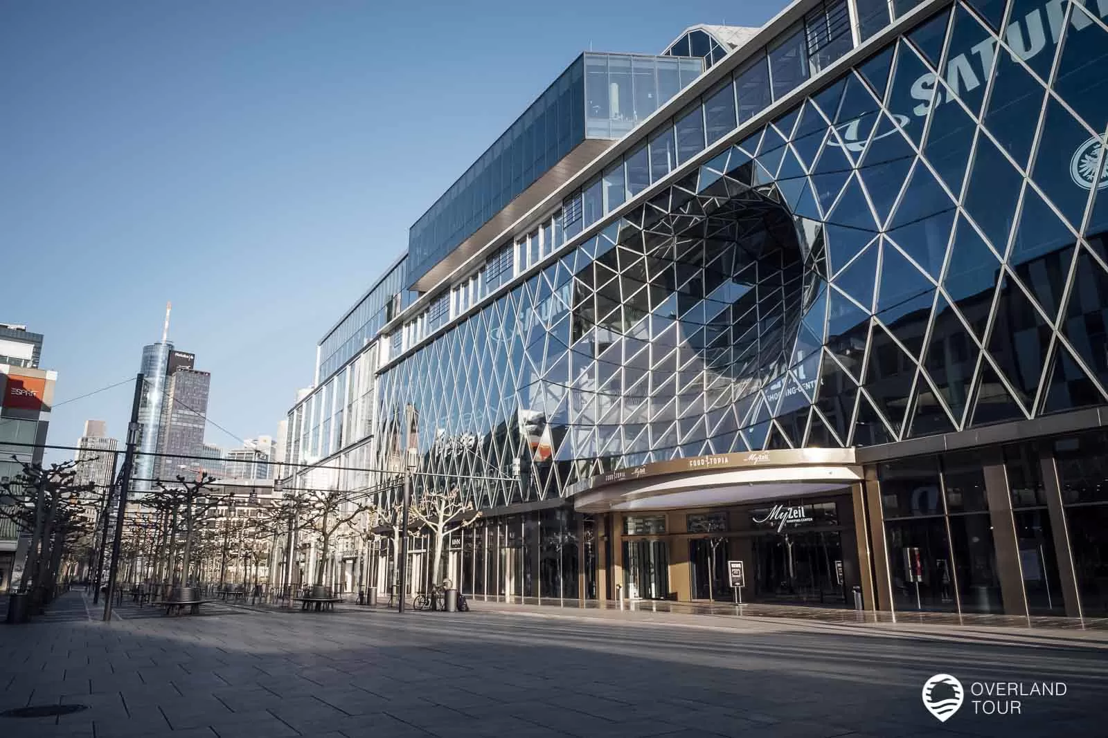 Die Fassade des MyZeil mit dem einmaligen Strudel