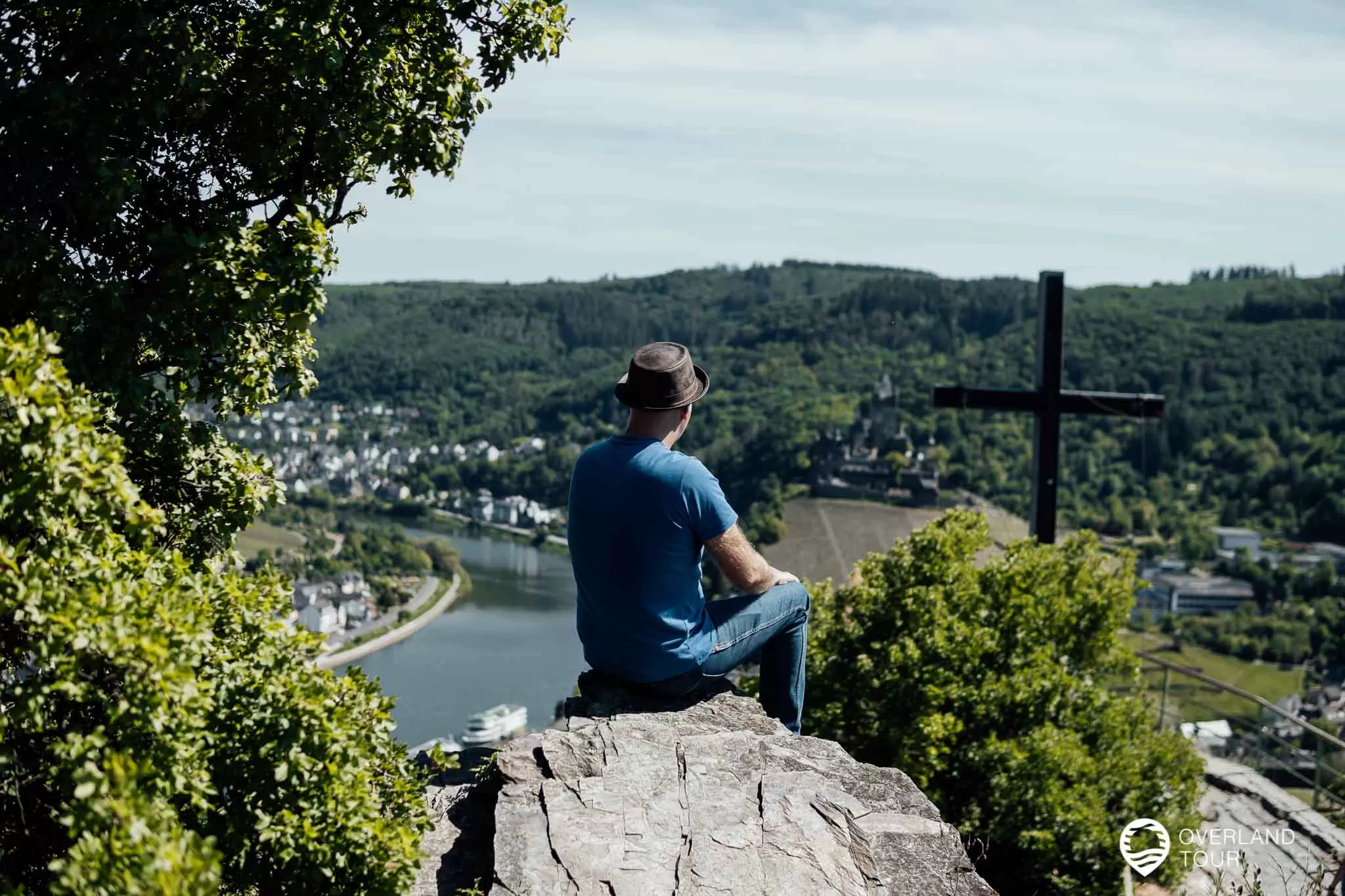 Die Aussicht vom Pinner Kreuz über die Mosel und Cochem Die Aussicht vom Pinner Kreuz über die Mosel und Cochem (Sehenswürdigkeit)