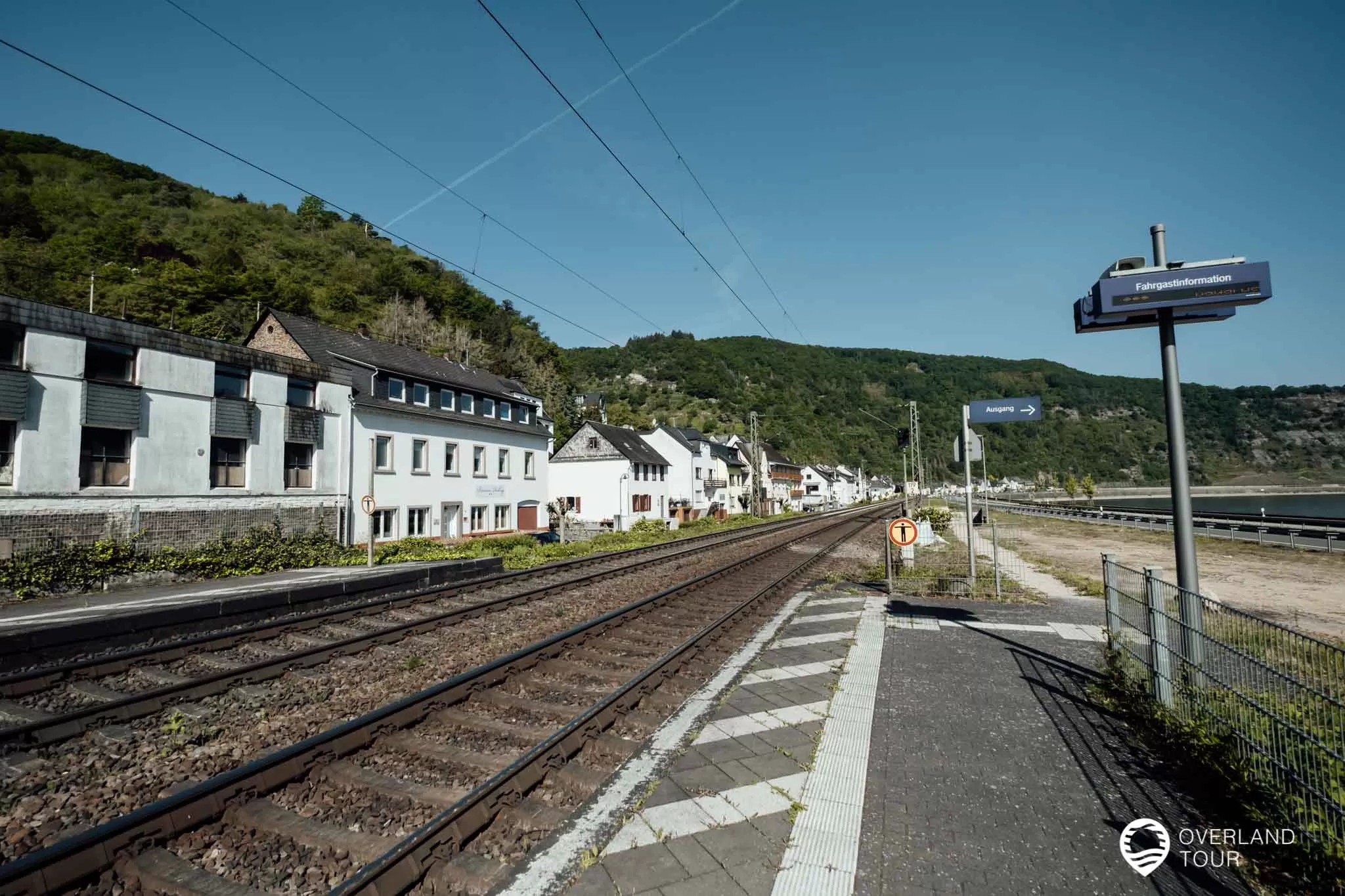 Rheinburgenweg - Traumschleife Rheingold Der Bahnhof Hirzenach ist perfekt zum Start der Wanderung