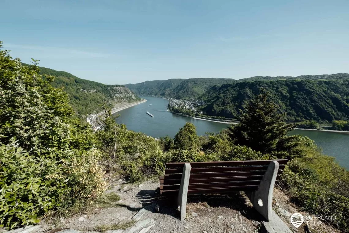 Traumschleife Rheingold Wanderung: Ein wundervoller Blick auf den Rhein beim wandern