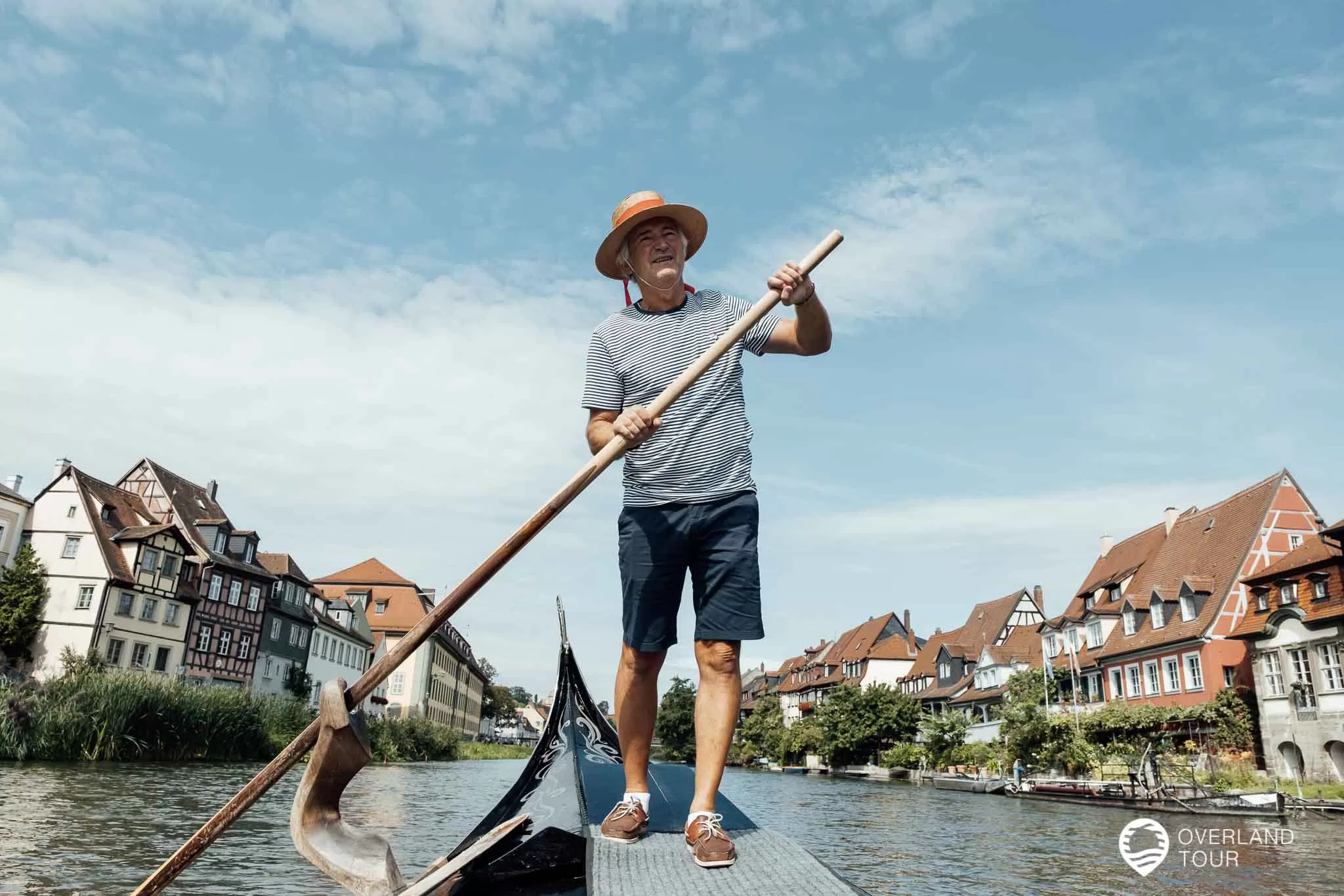 Der Bamberger Gondolieri „Luigi“, alias Jürgen Riegel, fährt mich sicher durch Klein Venedig auf der Regnitz