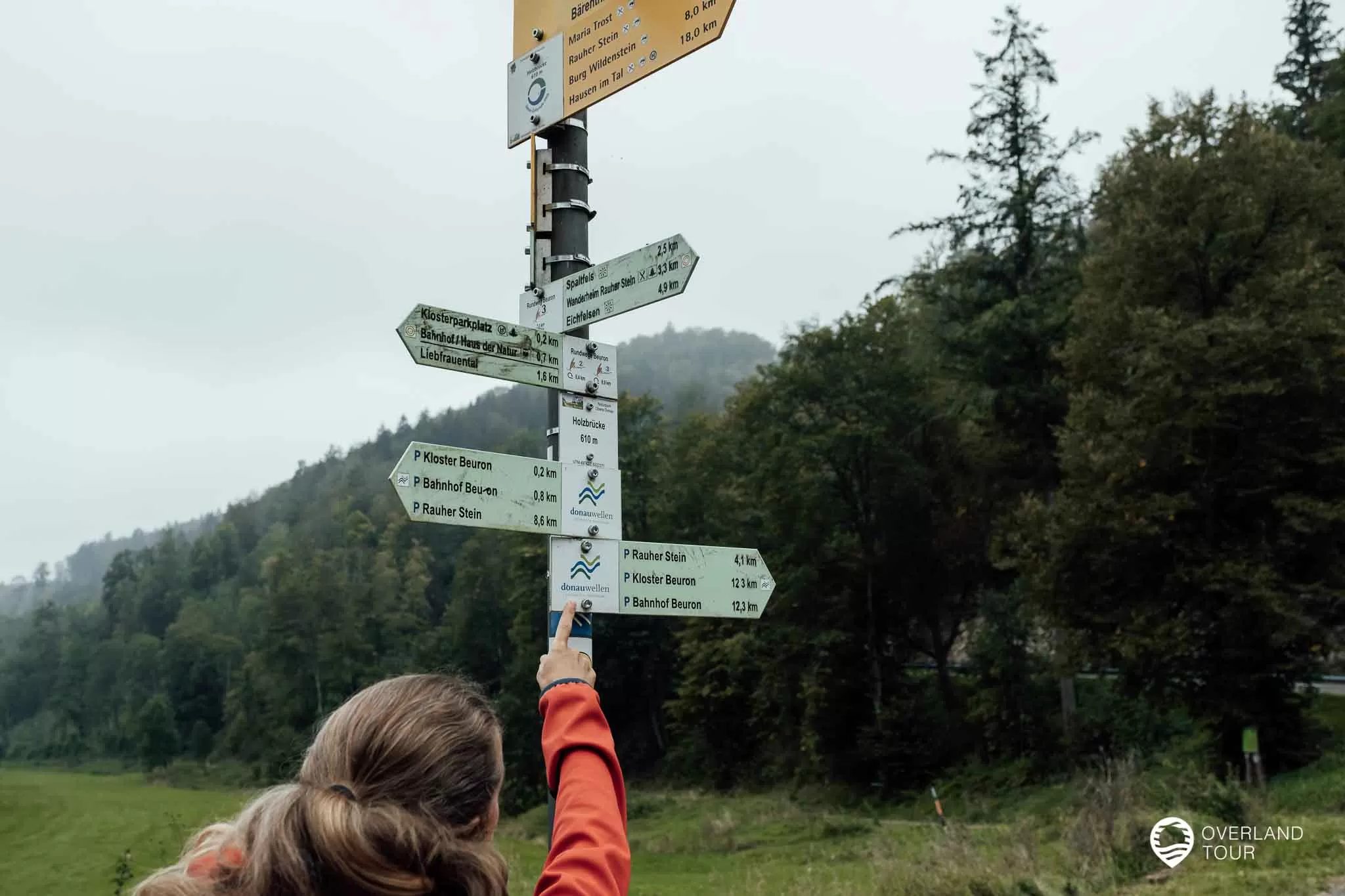 Wir folgen den Rundweg und der Beschilderung Bahnhof oder Kloster Beuron