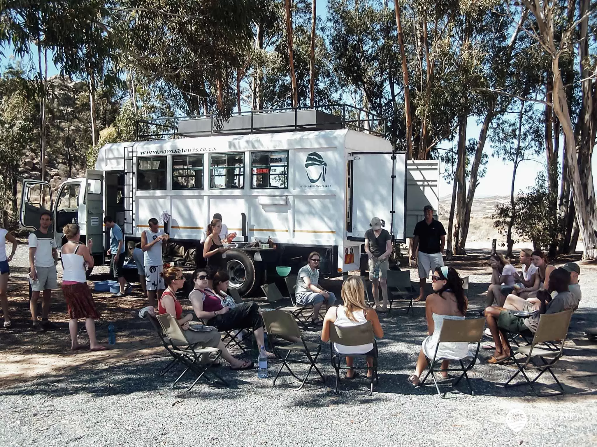 Relaxt geht es auf einer Overlanding Tour zu
