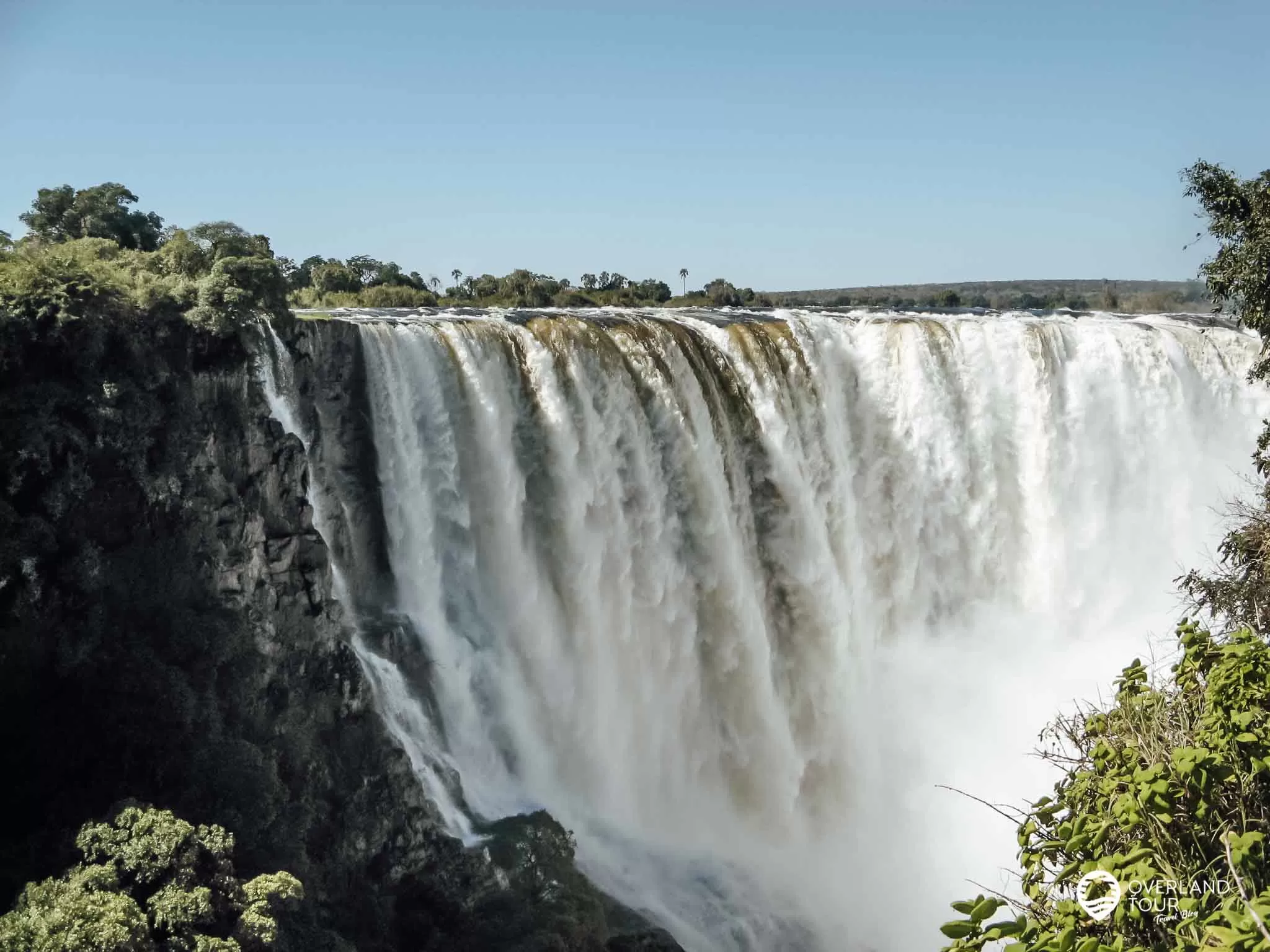 Camping Safari Südafrika: Tour Kapstadt – Victoria Falls Die Victoria Falls in Simbabwe