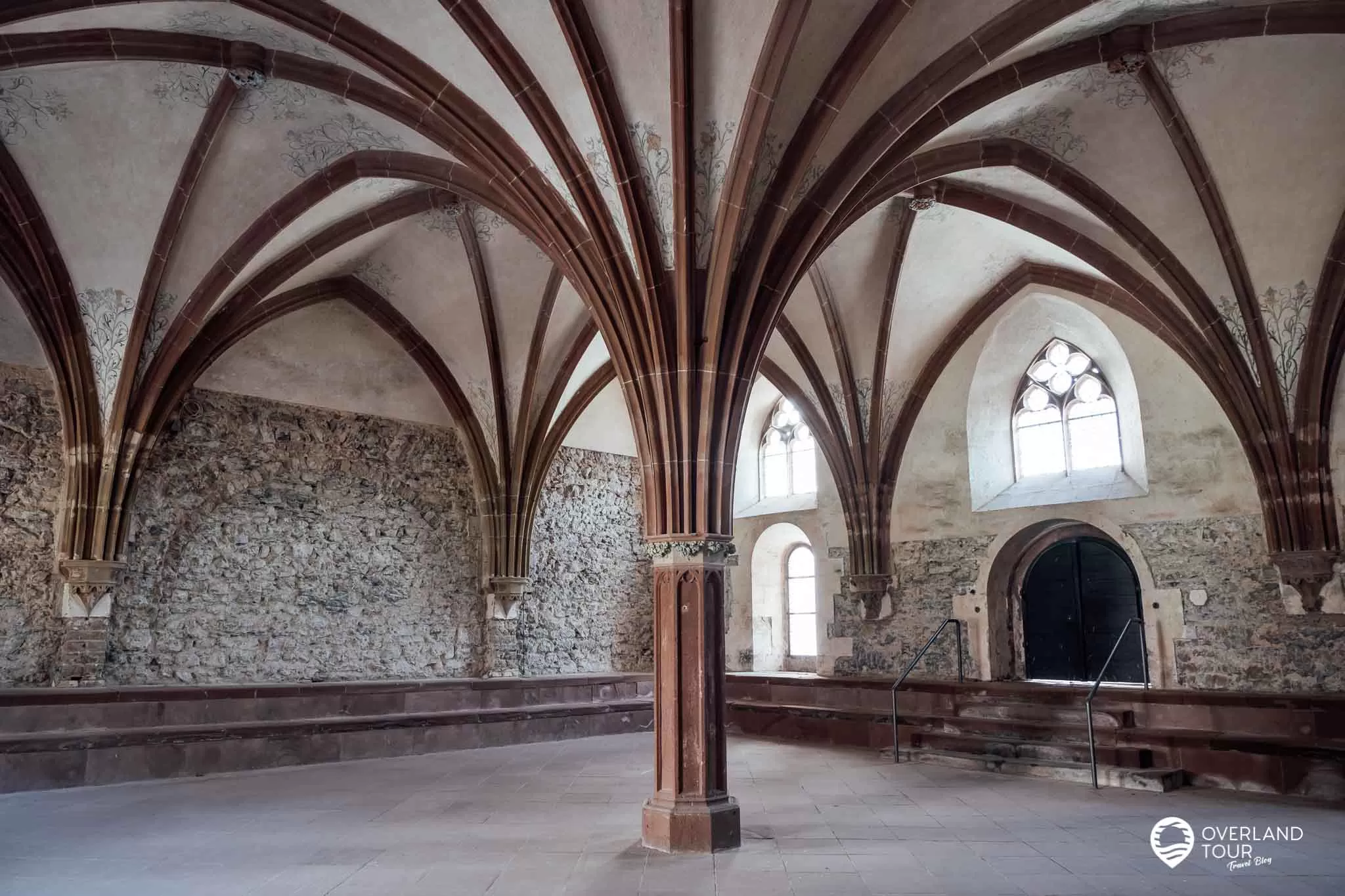 Das Kloster Eberbach – Mit Genuss und Wein im Rheingau Kloster Eberbach: Der Kapitelsaal - Der Versammlungsraum der Mönche