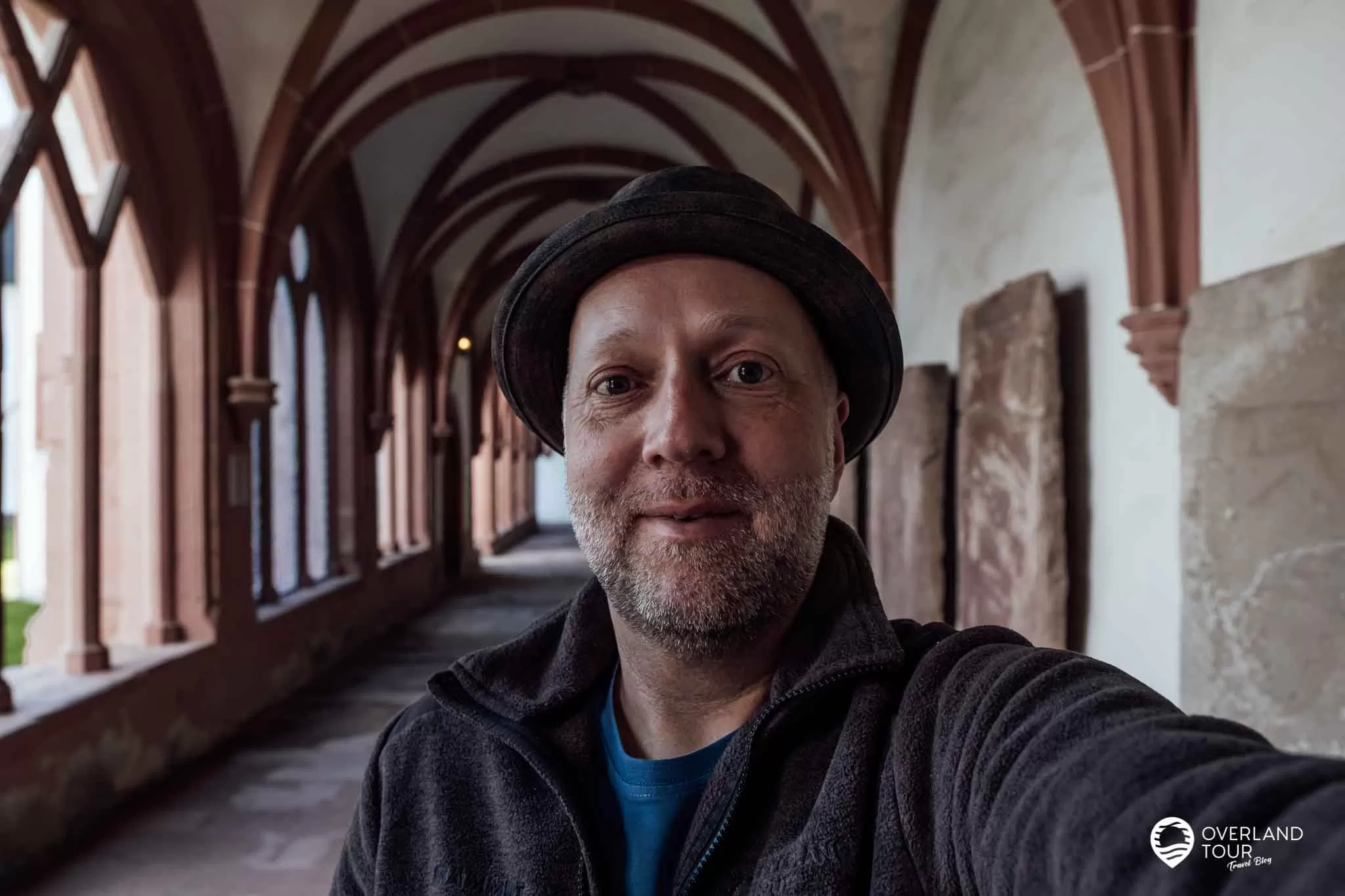 Das Kloster Eberbach – Mit Genuss und Wein im Rheingau Kloster Eberbach: Der Kreuzgang des Kloster Eberbach ist ein Augenschmaus