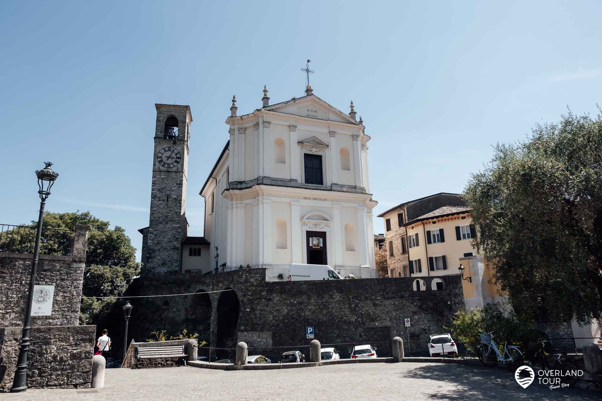 Die Sehenswürdigkeiten von Gardone Riviera am Gardasee Die Sehenswürdigkeiten von Gardone Riviera am Gardasee: Chiesa di San Nicola da Bari di - Gardone Riviera Gardone Riviera