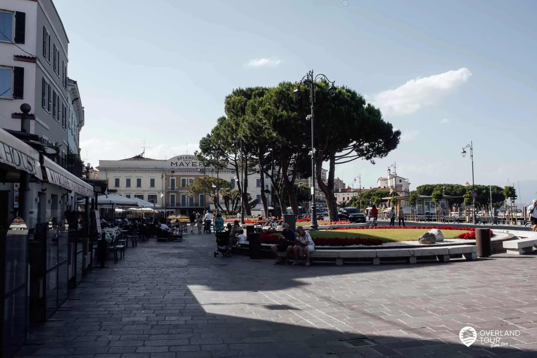 Die Sehenswürdigkeiten von Desenzano del Garda Die Sehenswürdigkeiten von Desenzano del Garda: Piazza Giacomo Matteotti