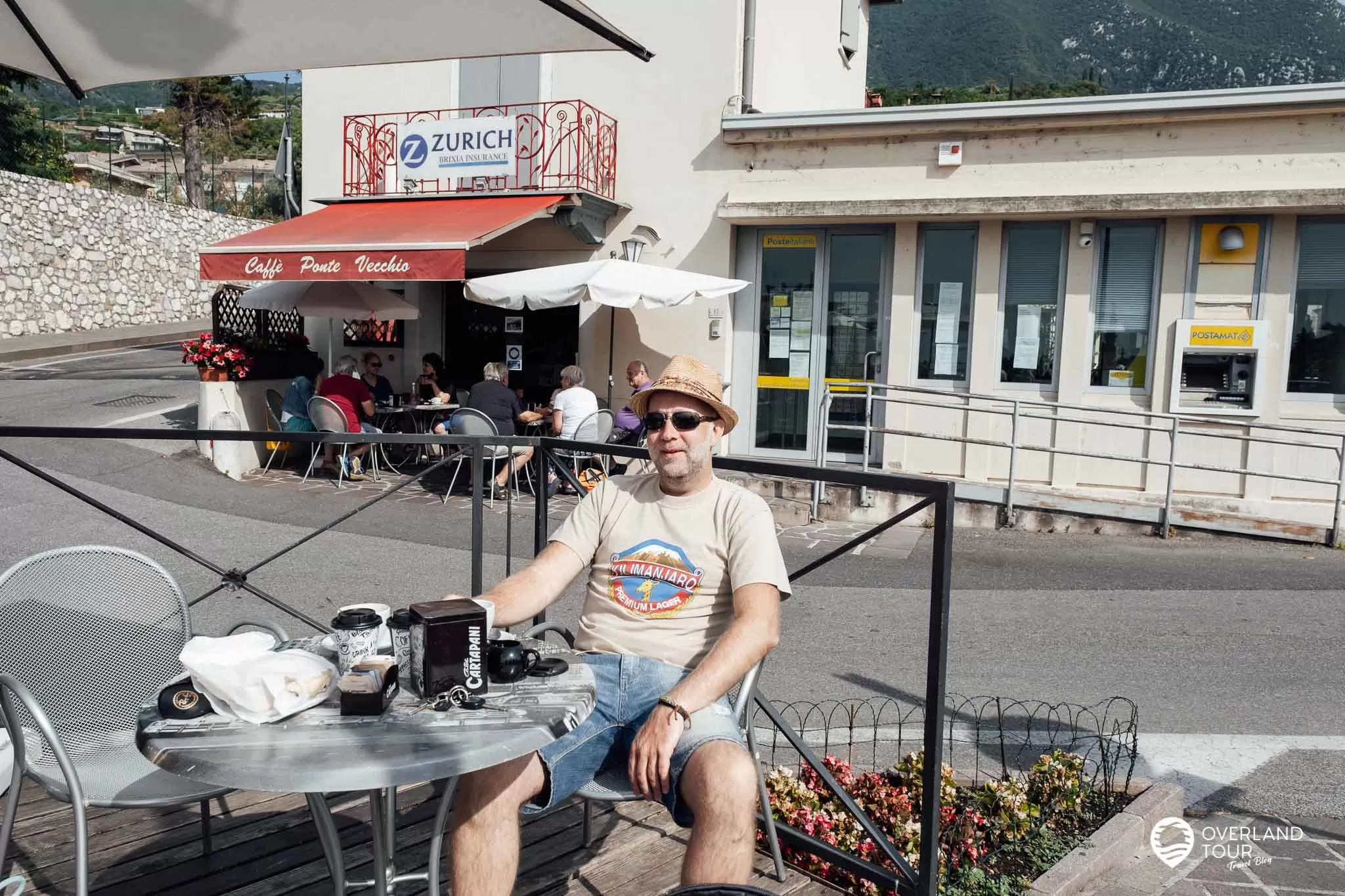 Die Stärkung im Caffé Ponte Vecchio direkt am Parkplatz in Toscolano-Maderno