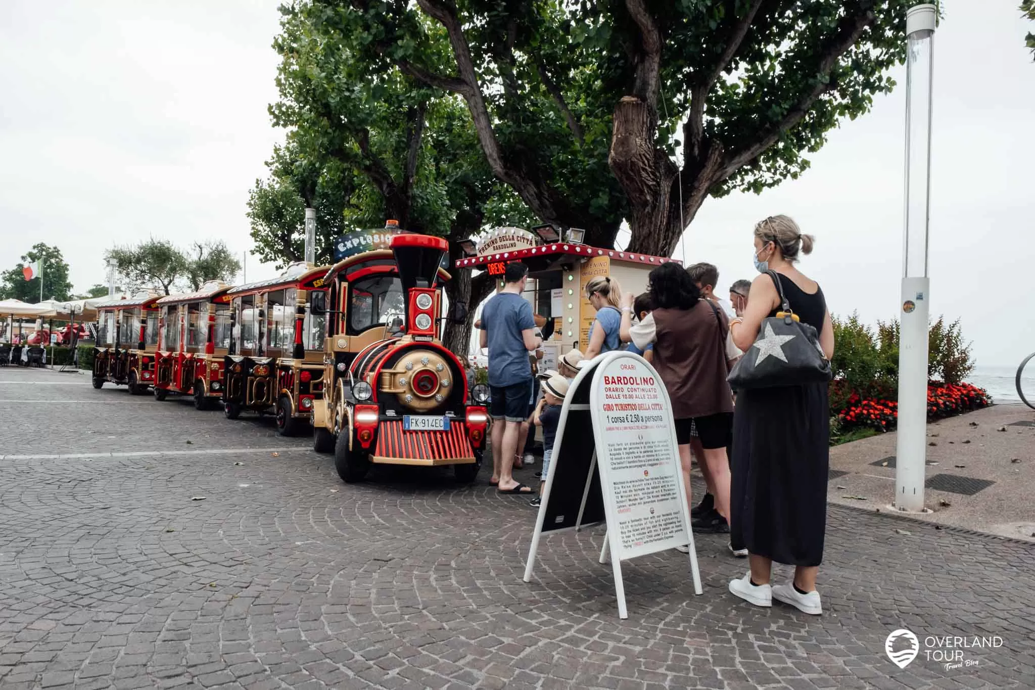 Bardolino Sehenswürdigkeiten am Gardasee Bardolino Sehenswürdigkeiten am Gardasee: Mit der Bimmelbahn eine Runde durch Bardolino