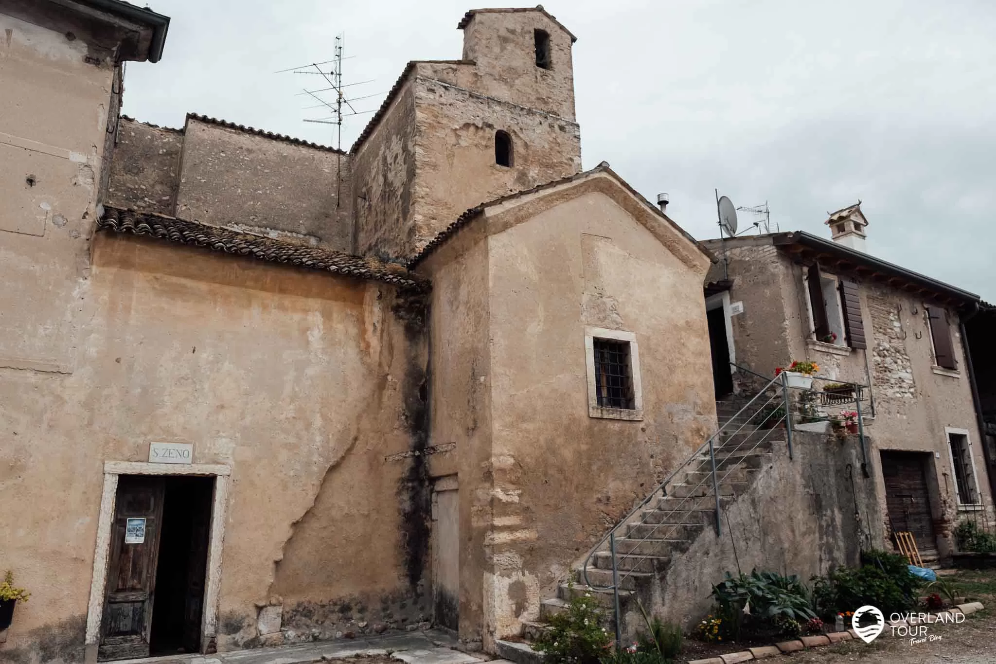 Bardolino Sehenswürdigkeiten am Gardasee Bardolino Sehenswürdigkeiten am Gardasee: Die Kirche di Saint Zeno