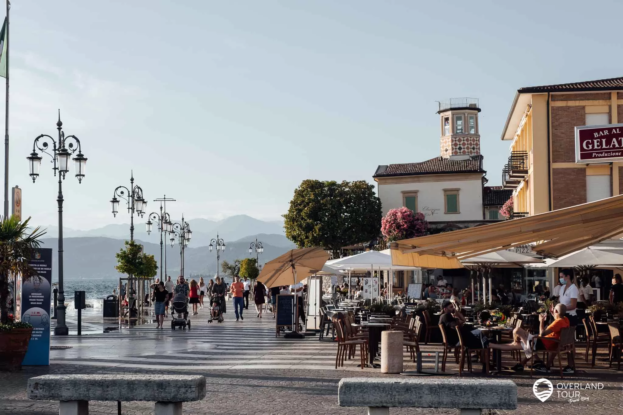 Die Uferpommenade von Lazise