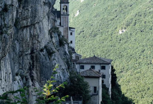 Felsenkirche Madonna della Corona - Gardasee
