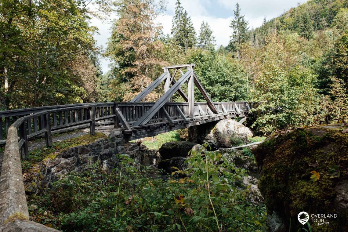 Wandern im Höllental Frankenwald - Felsenpfad & Röhrensteig die perfekte Tour: Der Teufelssteg im Höllental