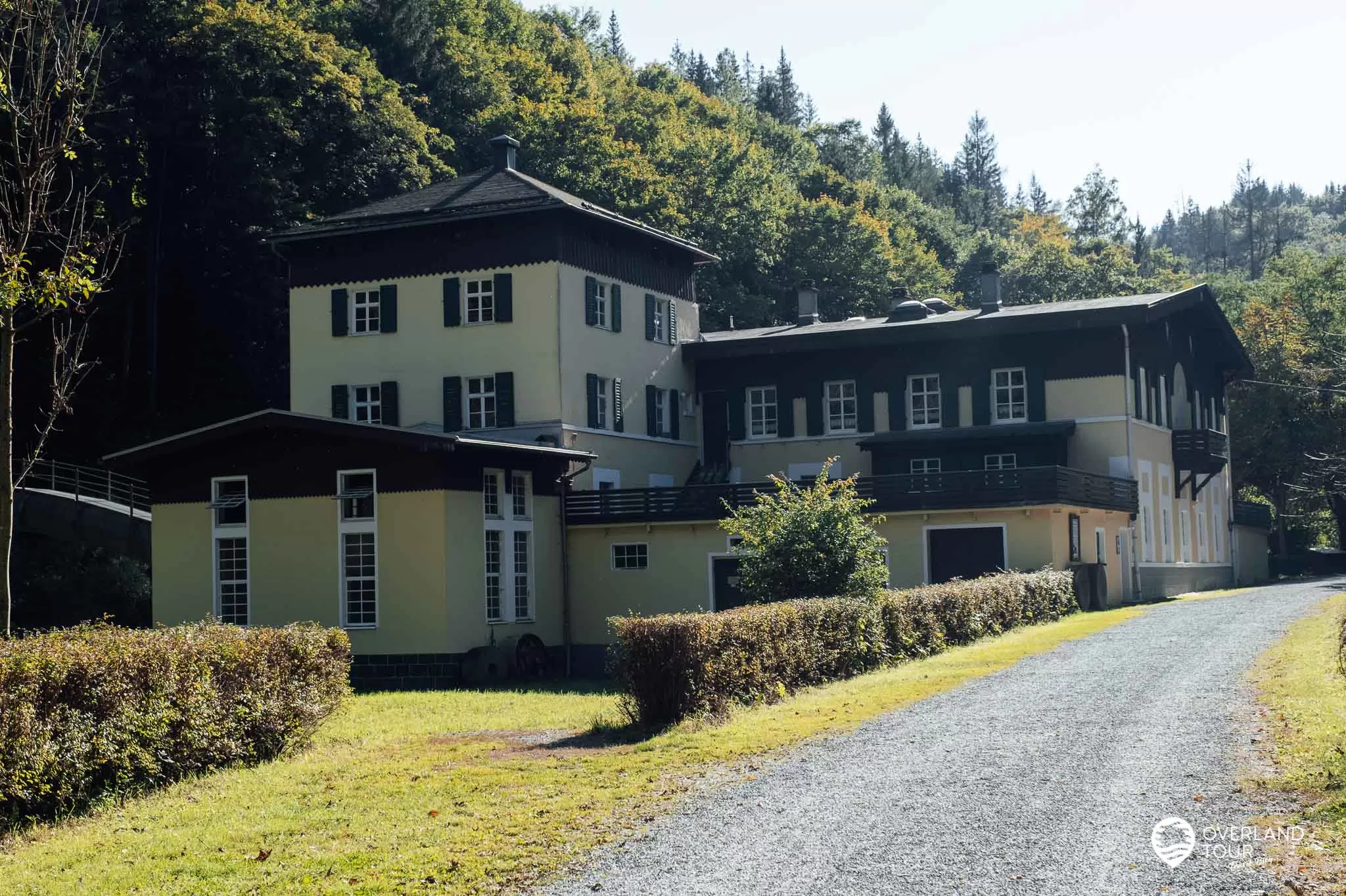 Wandern im Höllental Frankenwald - Felsenpfad & Röhrensteig die perfekte Tour: Das Wasserkraftwerk Höllental