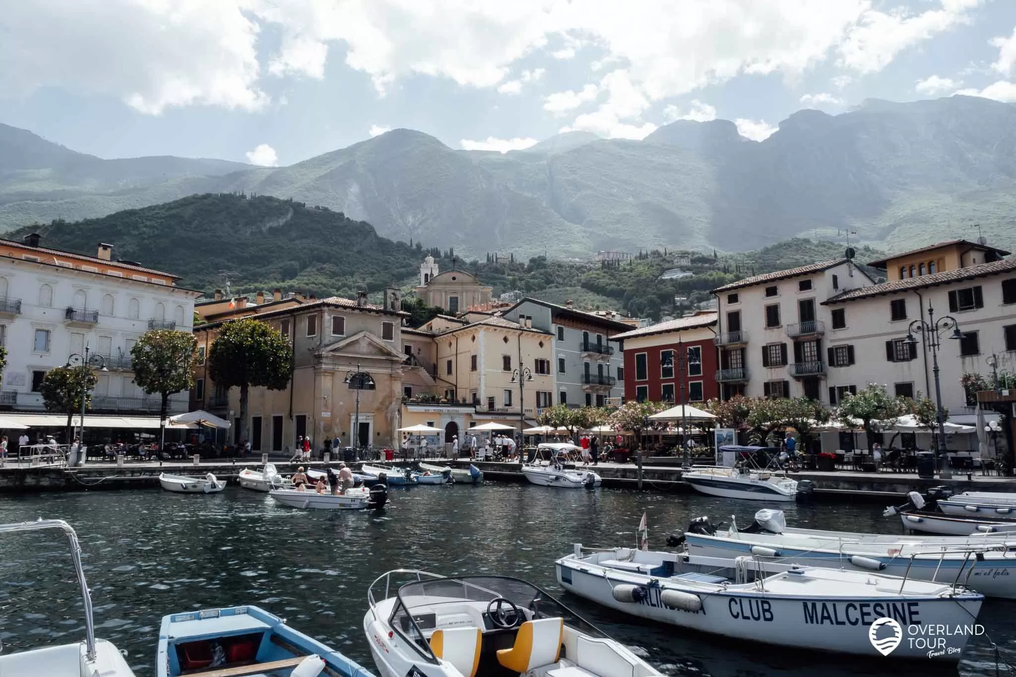 Malcesine Sehenswürdigkeiten am Gardasee Malcesine Sehenswürdigkeiten am Gardasee: Der Hafen von Malcesine