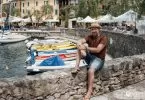 Sehenswürdigkeiten & Sehenswertes in Torri del Benaco, Castelletto und Brenzone sul Lago di Garda: Torri del Benaco hat einen idyllischen Hafen, der mit seinen vielen bunten Fischerbooten seine Besucher verzückt