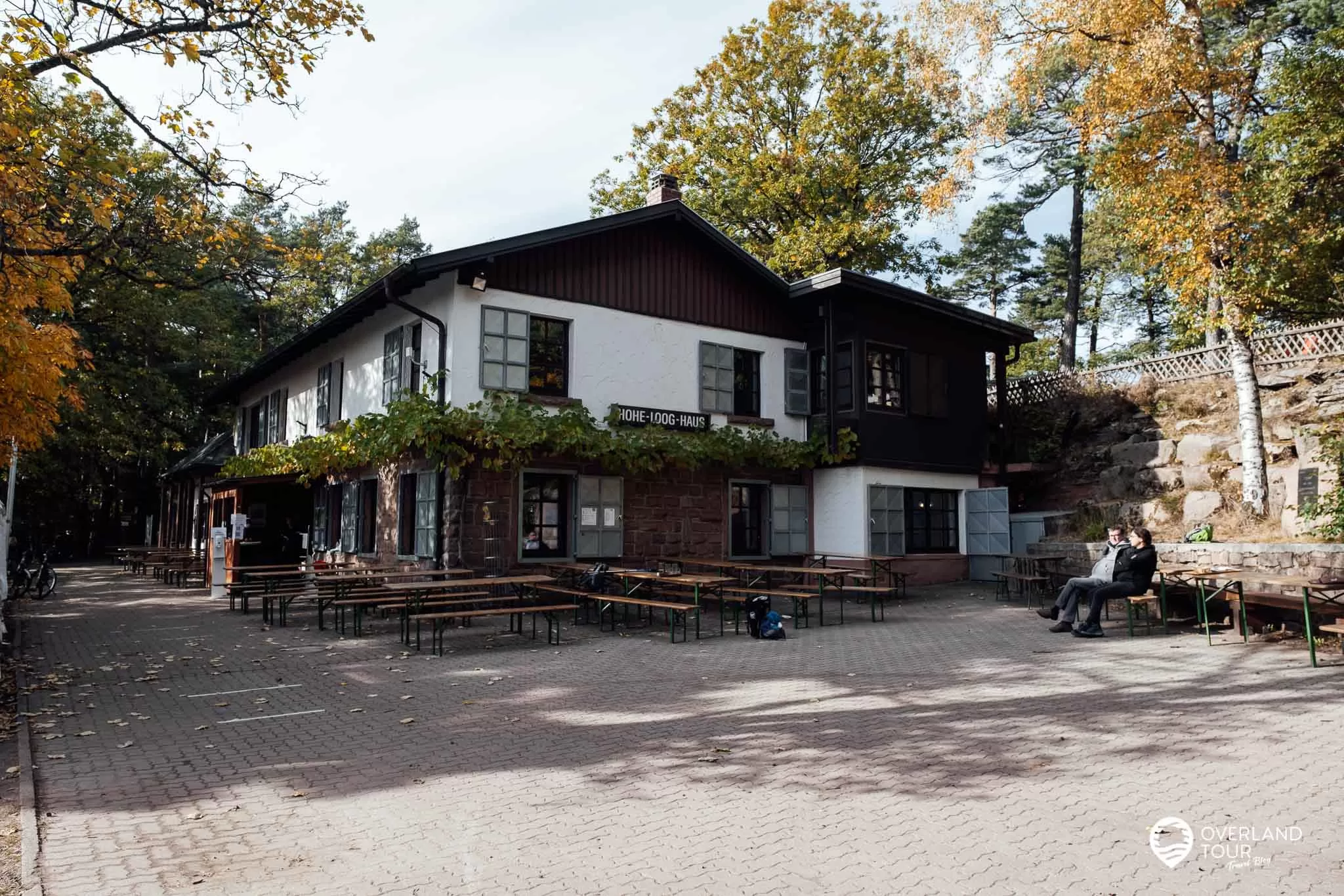 Pfälzer Weinsteig: Das Hohe-Loog-Haus auf dem Pfälzer Weinsteig
