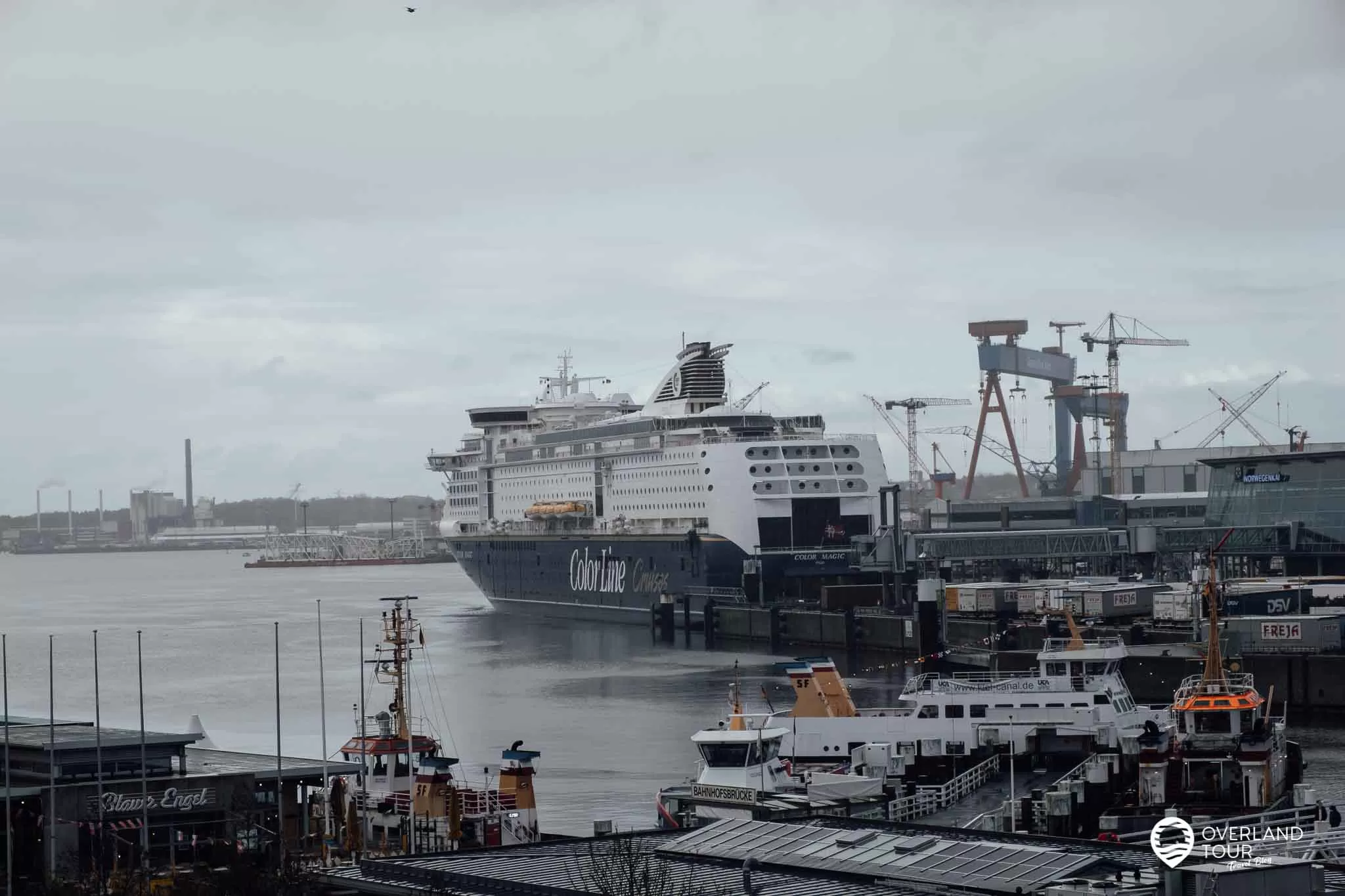 Kiel Sehenswürdigkeiten – 25 Tipps für einen Tag in der Landeshauptstadt Schleswig-Holsteins Kiel Sehenswürdigkeiten: Am Color Line Terminal am Norwegenkai Kiel liegt die Color Magic nach Oslo