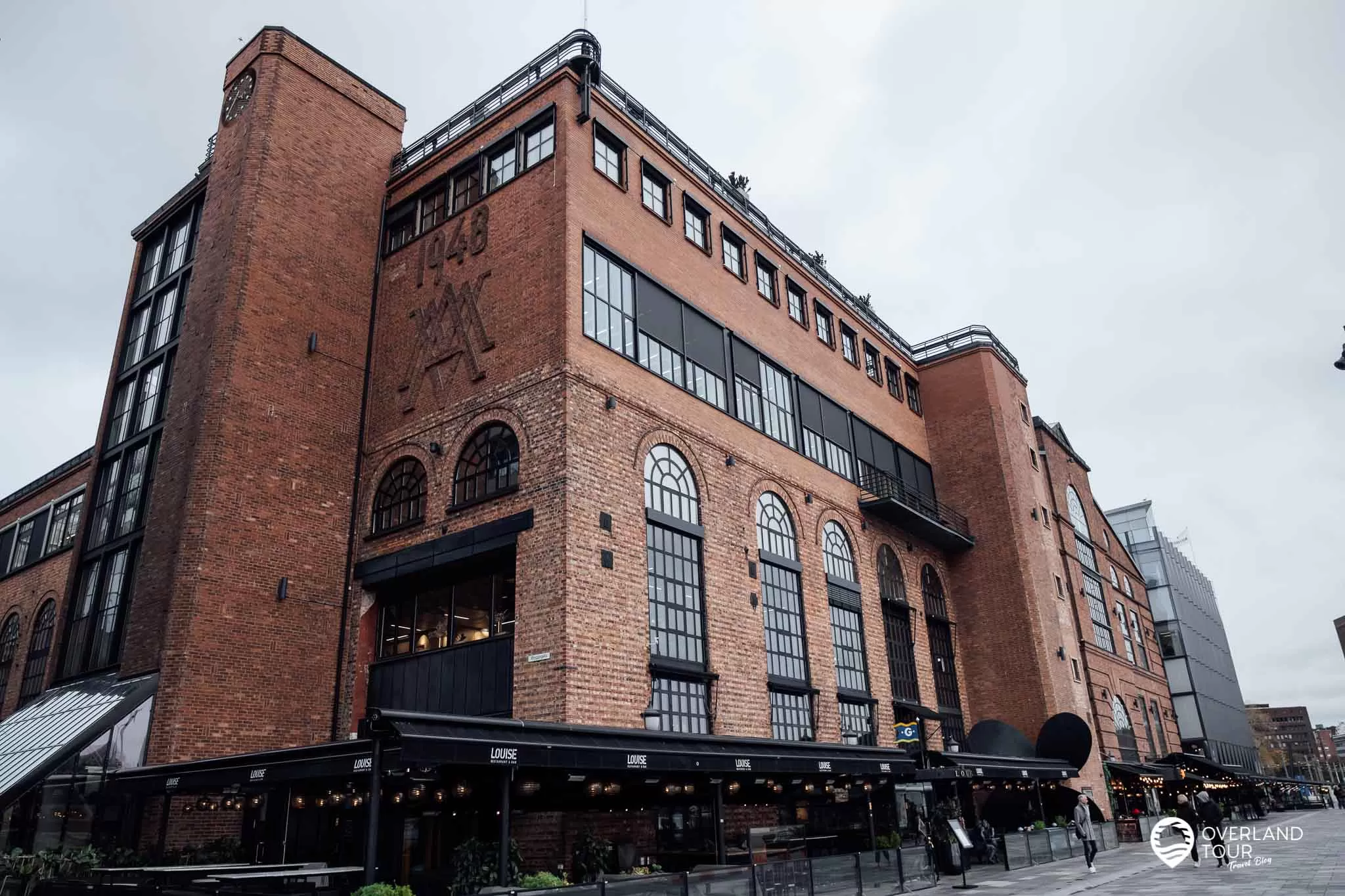 Oslo Sehenswürdigkeiten – Auf Landgang 4 Stunden zu Fuß durch Oslo Oslo Sehenswürdigkeiten: Die Fußgängerpromenade am Aker Brygge samt den hippen Bars und Restaurants