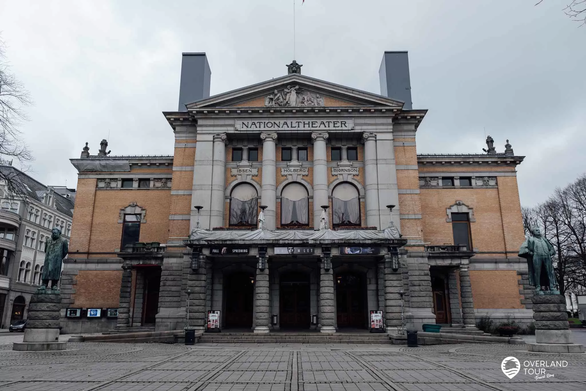 Oslo Sehenswürdigkeiten – Auf Landgang 4 Stunden zu Fuß durch Oslo Oslo Sehenswürdigkeiten: Das Nationaltheater in Oslo