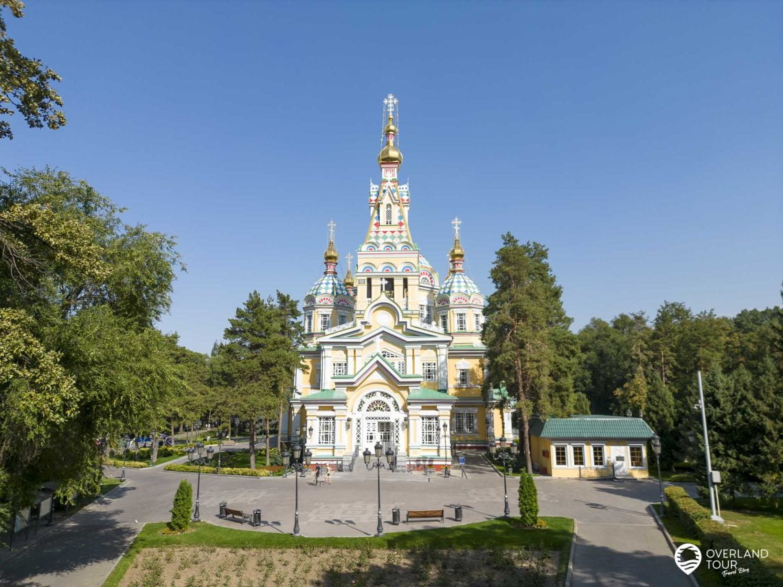 Almaty Sehenswürdigkeiten in Kasachstan: Die Christi-Himmelfahrt-Kathedrale Almaty - Top 1