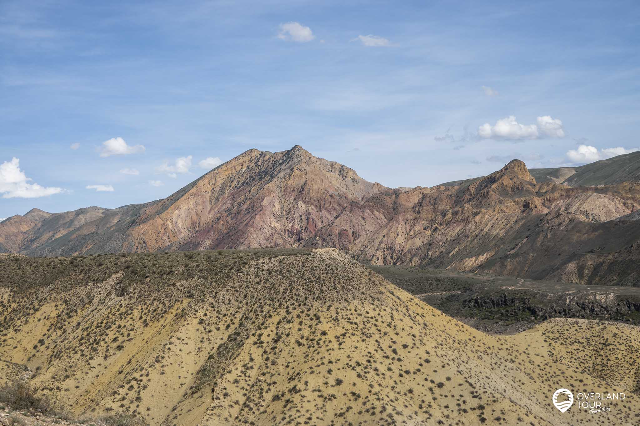 Wandern Armenien: Meine persönlichen Rainbow Mountens - Einfach traumhaft diese Farben