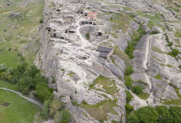 Uplisziche Höhlenstadt – Die Festung am Fluss Kura
