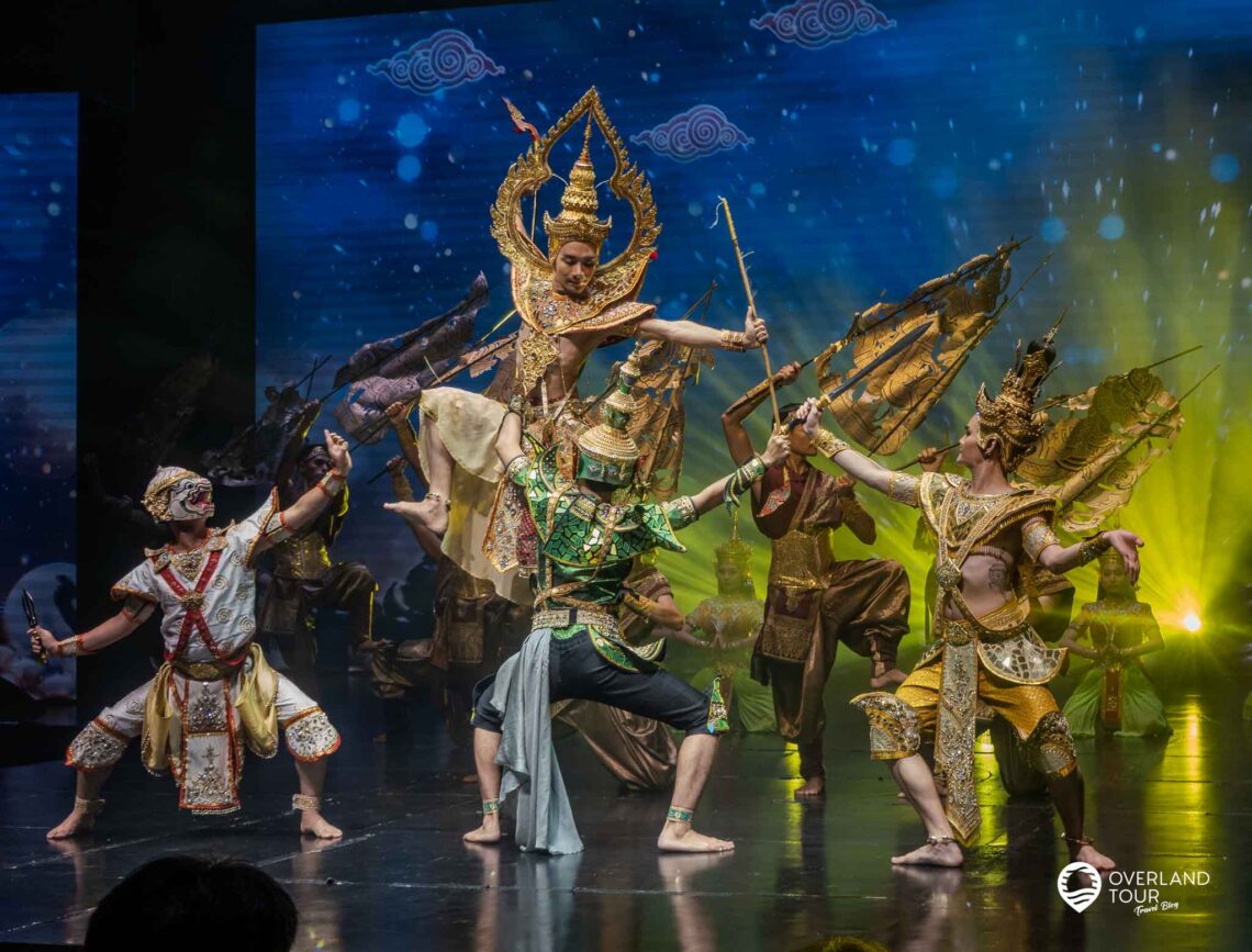 Die thailändischen Tanzvorführungen, mit ihren unglaublichen Kostümen erzählen die Künstler vom Reichtum der thailändischen Kultur
